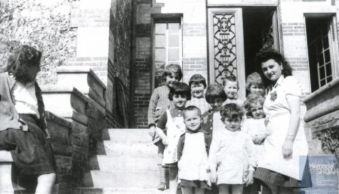 Denise HOLSTEIN née le 6 février 1927 déportée de Drancy le 31 juillet 1944 par le convoi n°77.
