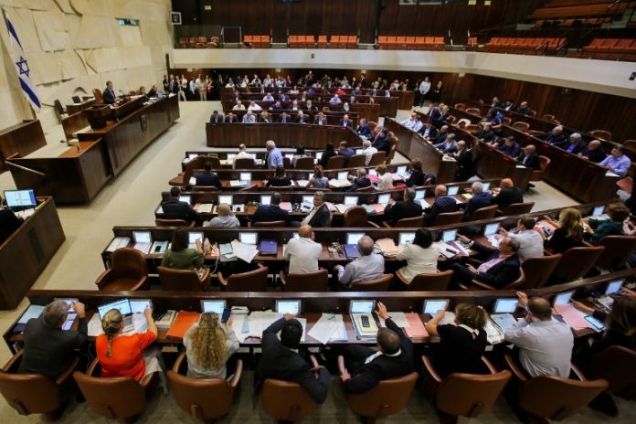 ISRAEL-POLITICS-LAW-RELIGION