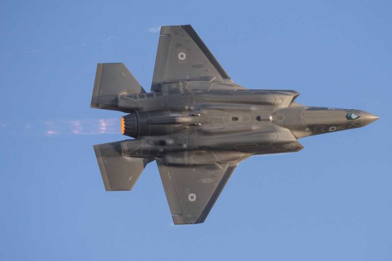 28 lettres du premier verset de la torah