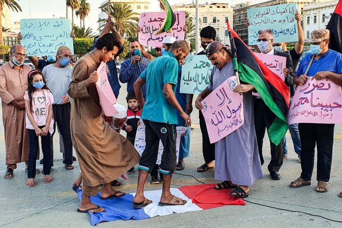 LIBYA-FRANCE-RELIGION-ISLAM-DEMO