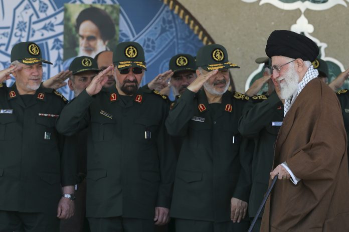 Hossein Salami, Ali Khamenei, Mohsen Rezae, Yahya Rahim Safavi