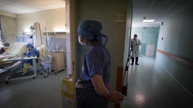 FILES-FRANCE-HEALTH-VIRUS-PORTRAIT