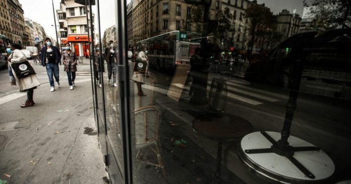 Daily life in Paris