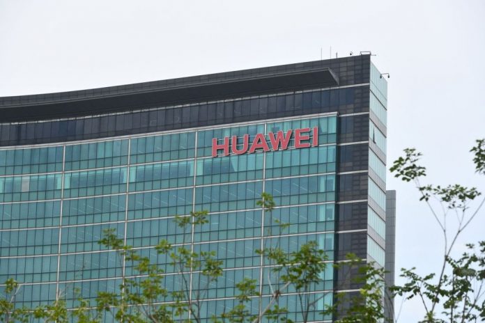 CHINA-TELECOMS-COMPUTERS-SOFTWARE-HUAWEI