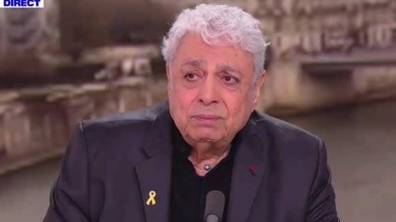 Enrico Macias fond en larmes devant Appoline de Malherbe